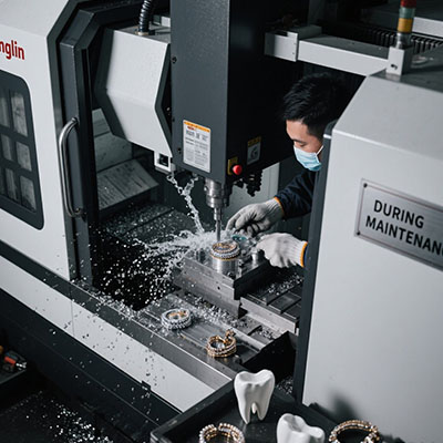 Industrial 5 Axis CNC for Complex Part Production